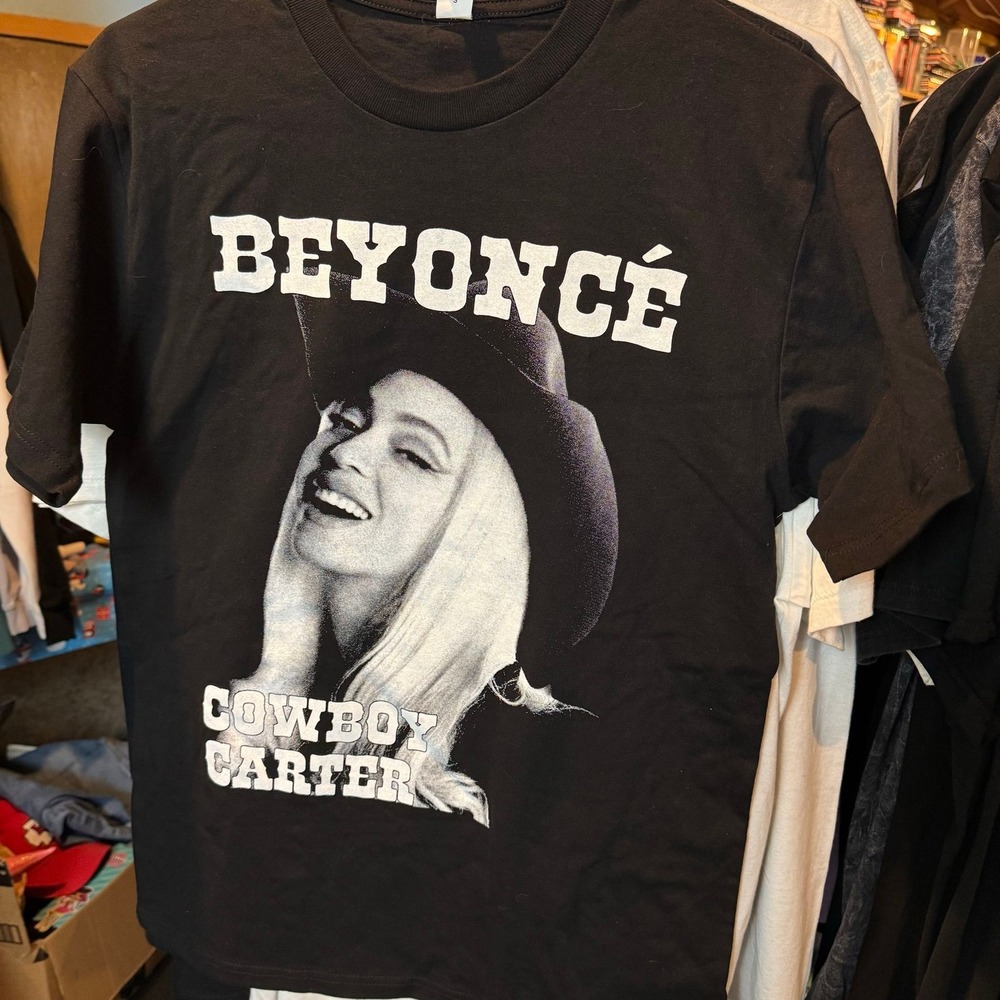 Beyonce - Cowboy Carter Chitlin Tour shirt NWOT size Small
